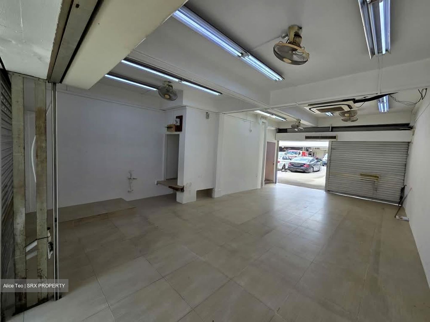 Upper Boon Keng Road (D14), Retail #544648561